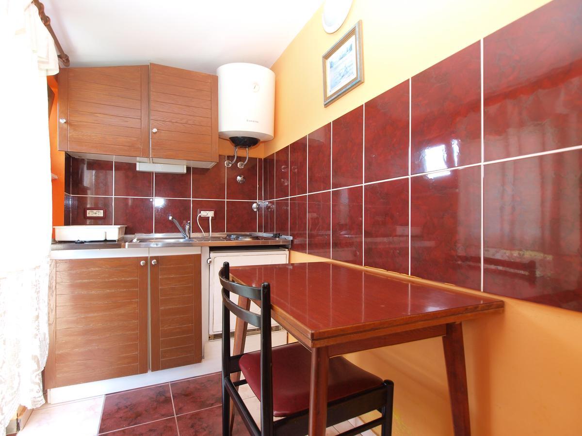Apartments Slavica 382 Pula Exterior foto